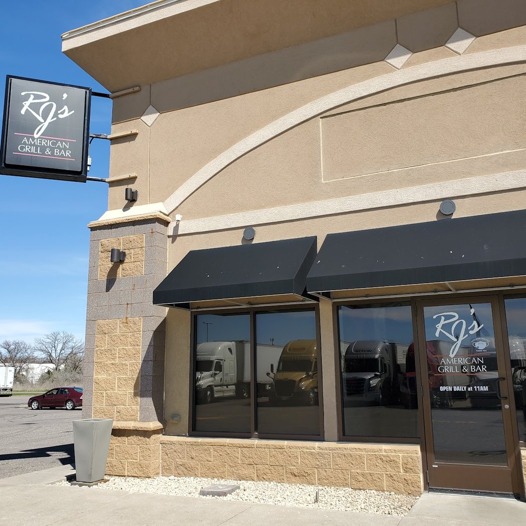 RJ's American Grill 2